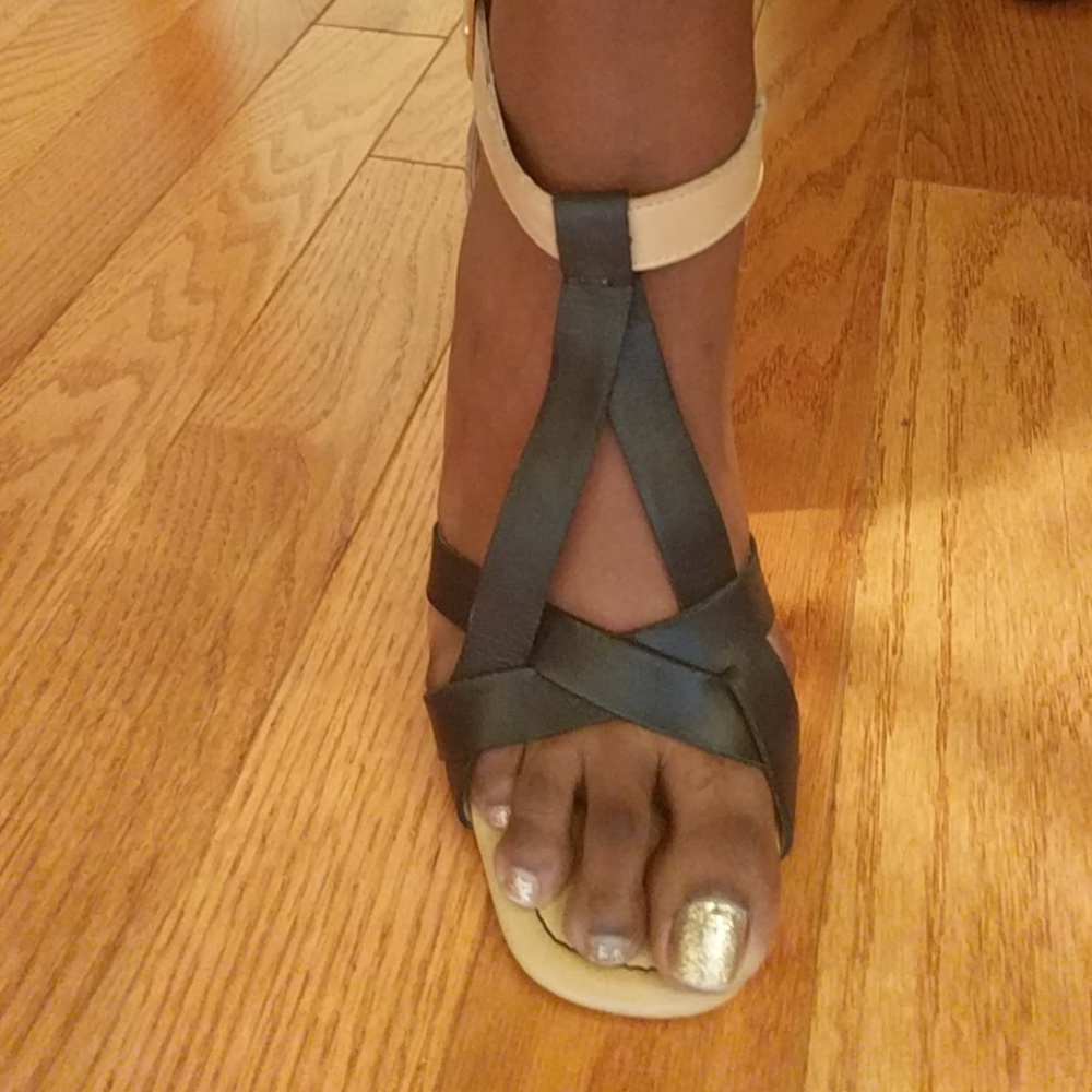 Sandals - Picture 7 of 8
